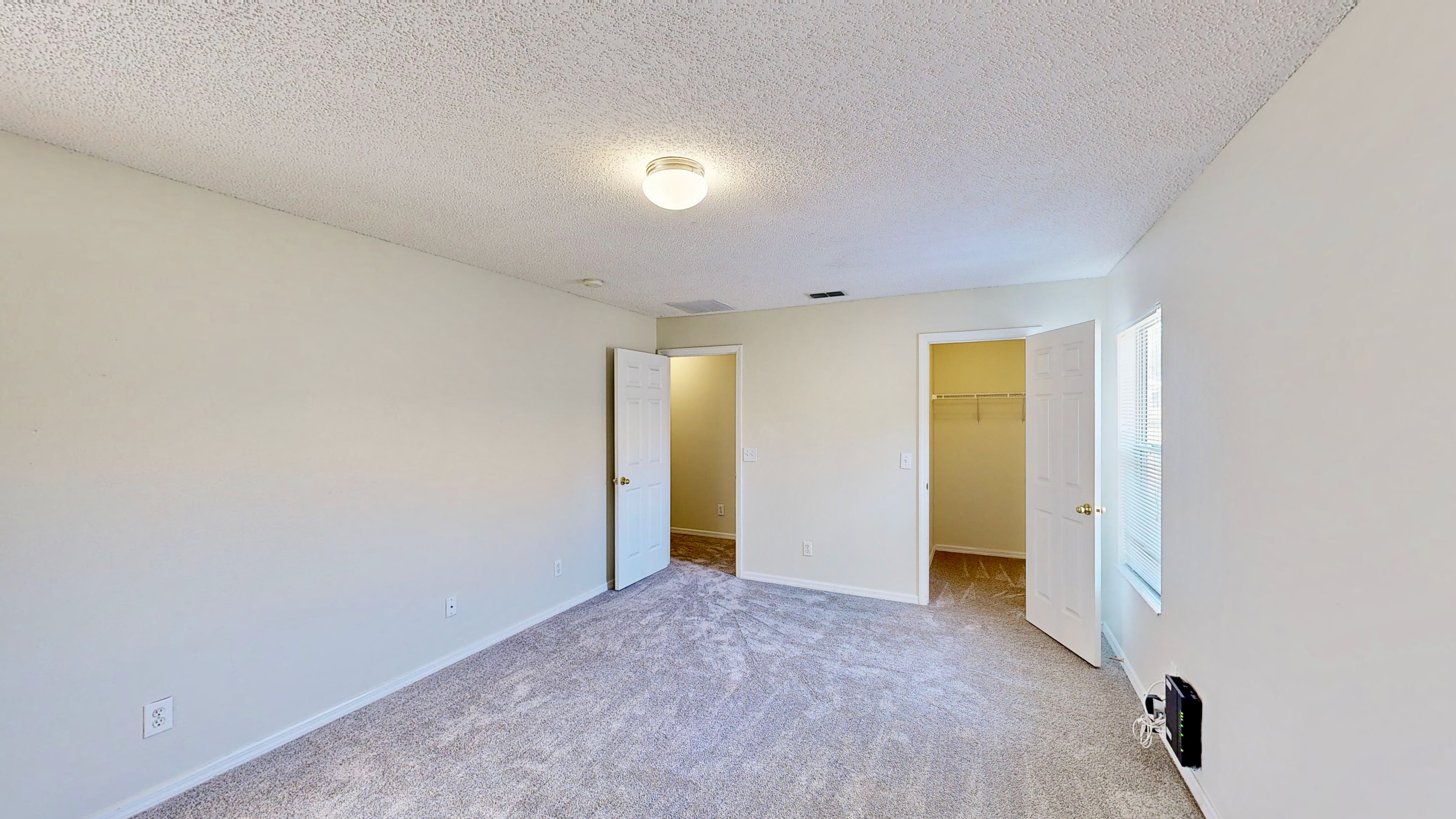 KISSIMMEE, Florida, 34747, United States, 7 Bedrooms Bedrooms, ,6 BathroomsBathrooms,Residential,For Sale,1878107