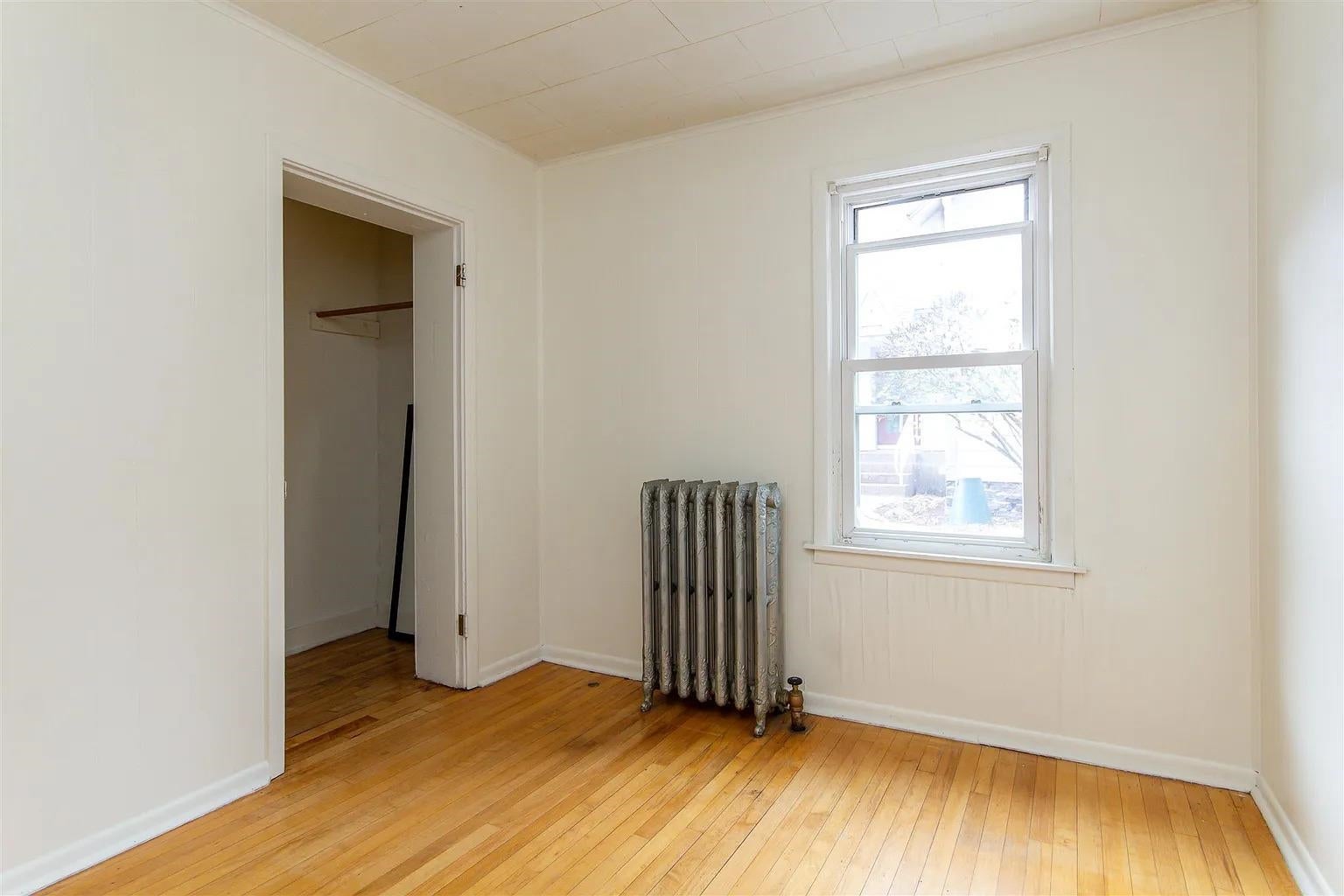 Burlington, Vermont, 05401, United States, 15 Bedrooms Bedrooms, ,3 BathroomsBathrooms,Residential,For Sale,1898966