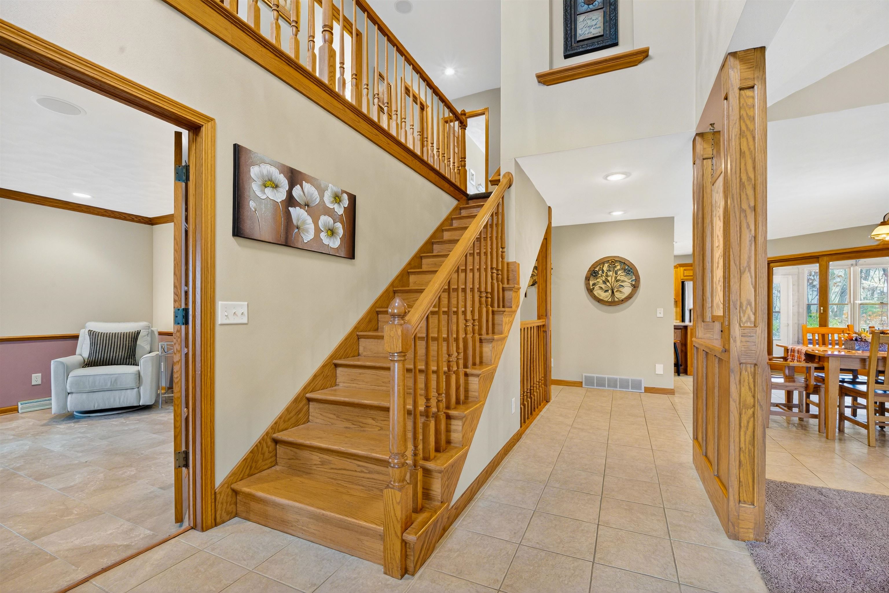 NEW LONDON, Wisconsin, 54961, United States, 3 Bedrooms Bedrooms, ,4 BathroomsBathrooms,Residential,For Sale,1996167