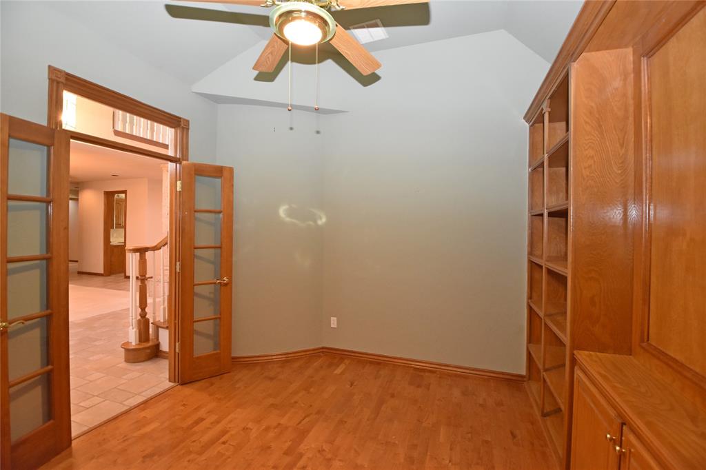 Oklahoma City, Oklahoma, 73142, United States, 5 Bedrooms Bedrooms, ,4 BathroomsBathrooms,Residential,For Sale,1935370