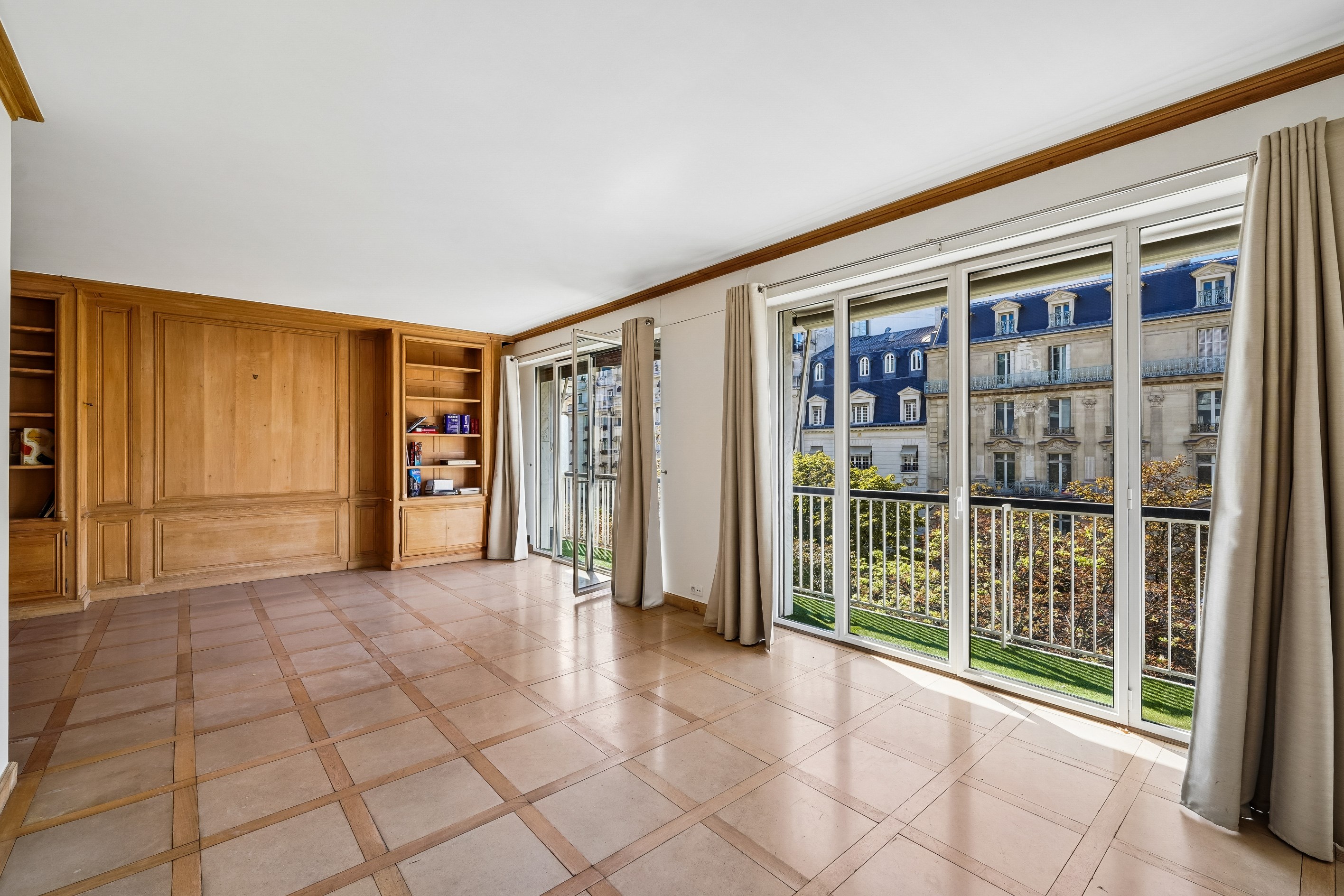  Avenue George V: 2 bedroom apartment to renovate - 物件實景