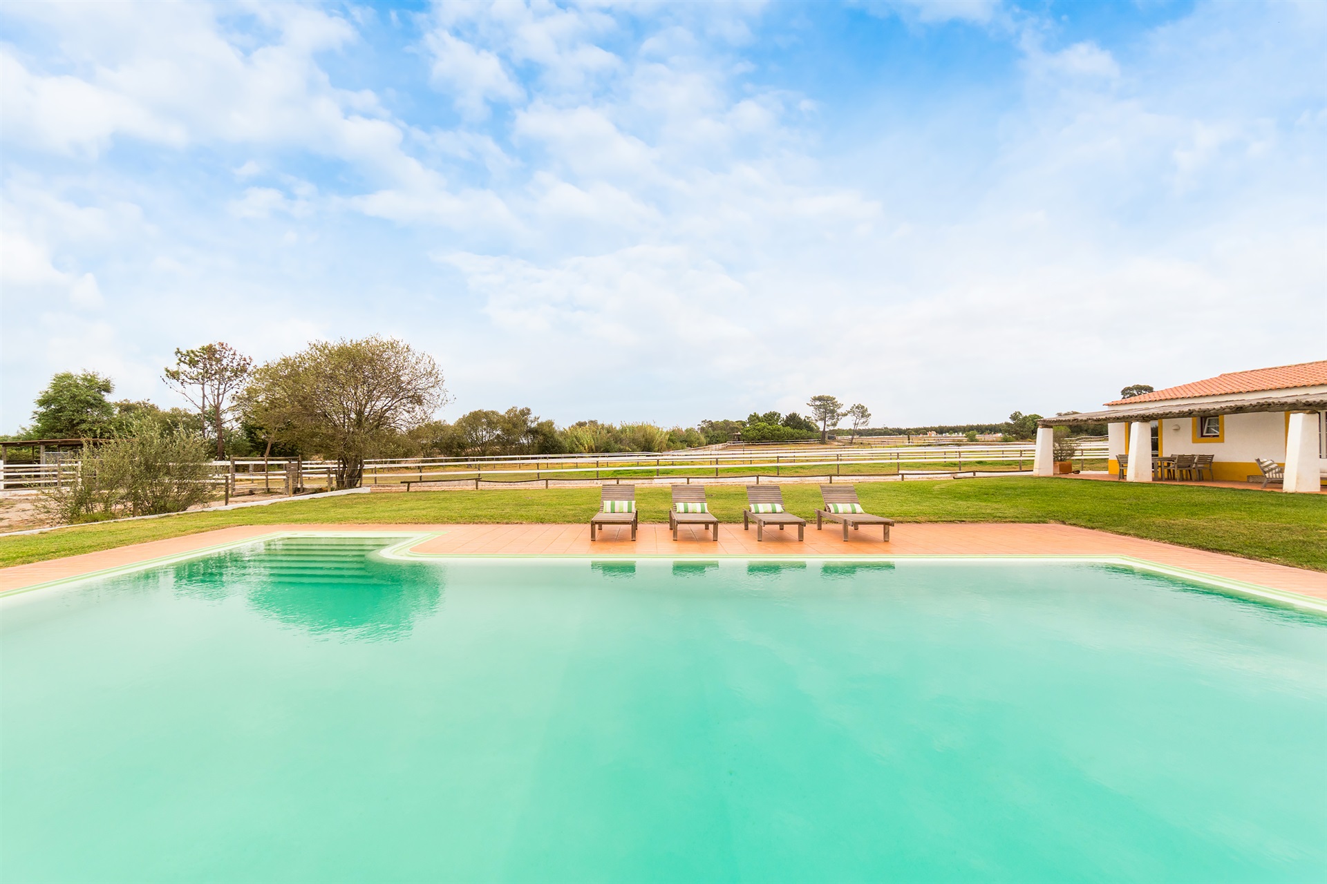  Farm, 6 bedrooms, for Sale - 物件實景