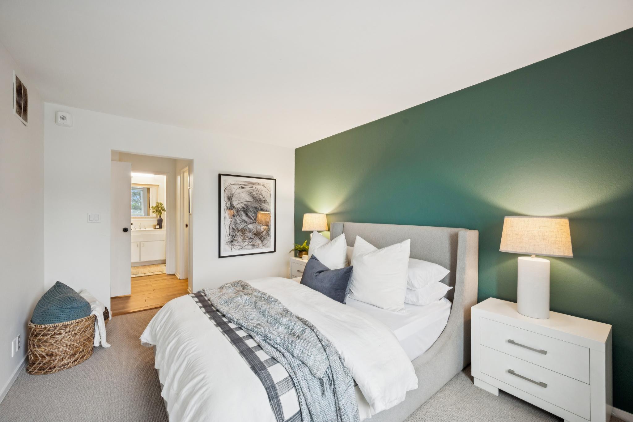  990 Duncan Street #204G - 物件實景