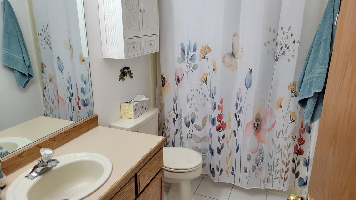 Prineville, Oregon, 97754, United States, 3 Bedrooms Bedrooms, ,2 BathroomsBathrooms,Residential,For Sale,1901571