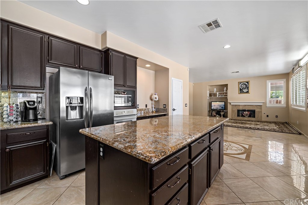 Murrieta, California, 92563, United States, 4 Bedrooms Bedrooms, ,3 BathroomsBathrooms,Residential,For Sale,1920911