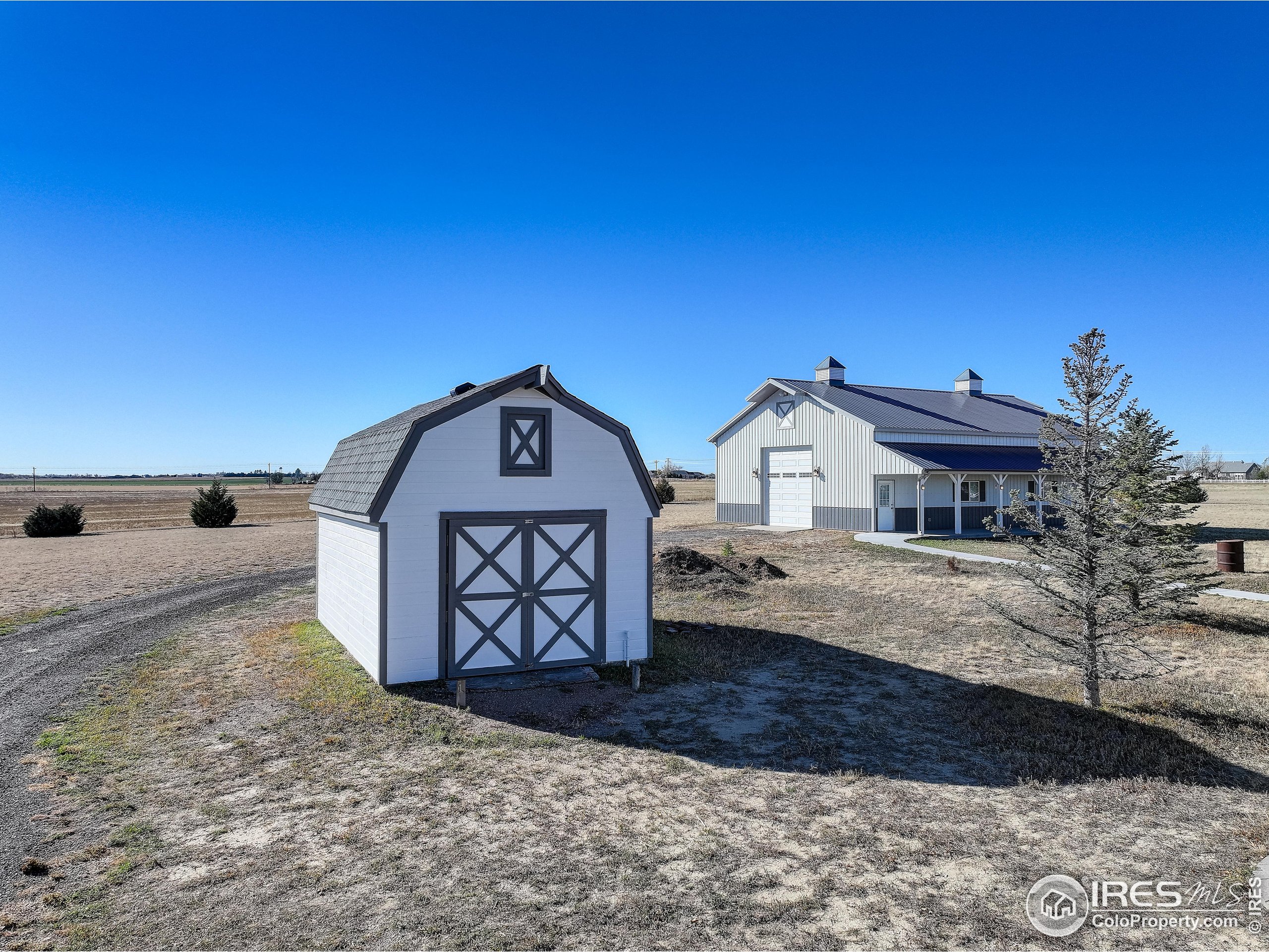 Strasburg, Colorado, 80136, United States, 3 Bedrooms Bedrooms, ,4 BathroomsBathrooms,Residential,For Sale,1991126