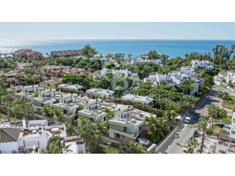 Marbella, Andalusia, ES, 4 Bedrooms Bedrooms, ,5 BathroomsBathrooms,Residential,For Sale,1770230