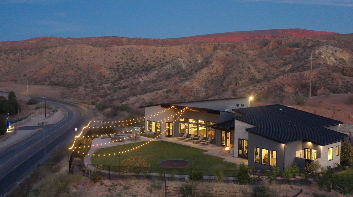 Washington, Utah, 84780, United States, 4 Bedrooms Bedrooms, ,4 BathroomsBathrooms,Residential,For Sale,1998221