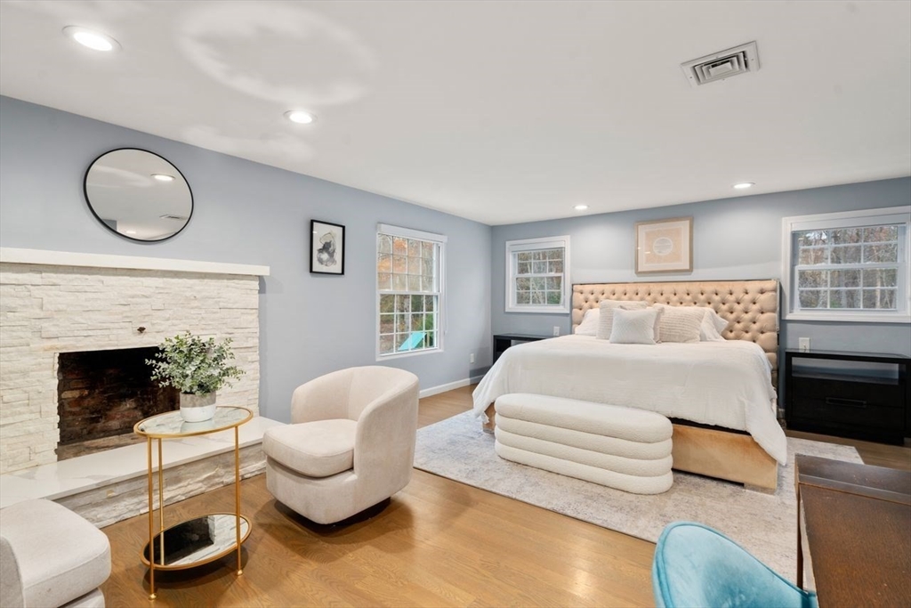 Sharon, Massachusetts, 02067, United States, 4 Bedrooms Bedrooms, ,3 BathroomsBathrooms,Residential,For Sale,1988379