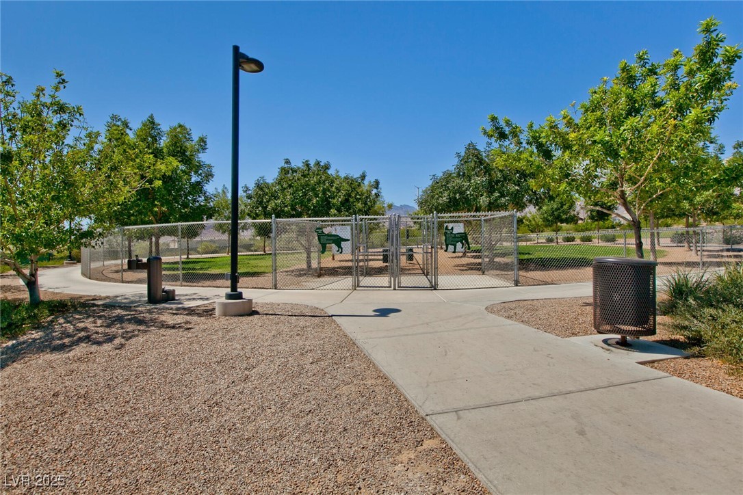 Las Vegas, Nevada, 89166, United States, 4 Bedrooms Bedrooms, ,3 BathroomsBathrooms,Residential,For Sale,1960504