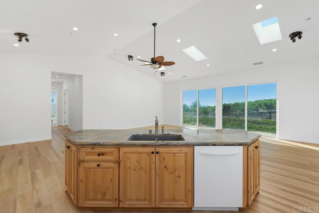 Bonsall, California, 92003, United States, 3 Bedrooms Bedrooms, ,2 BathroomsBathrooms,Residential,For Sale,1989367