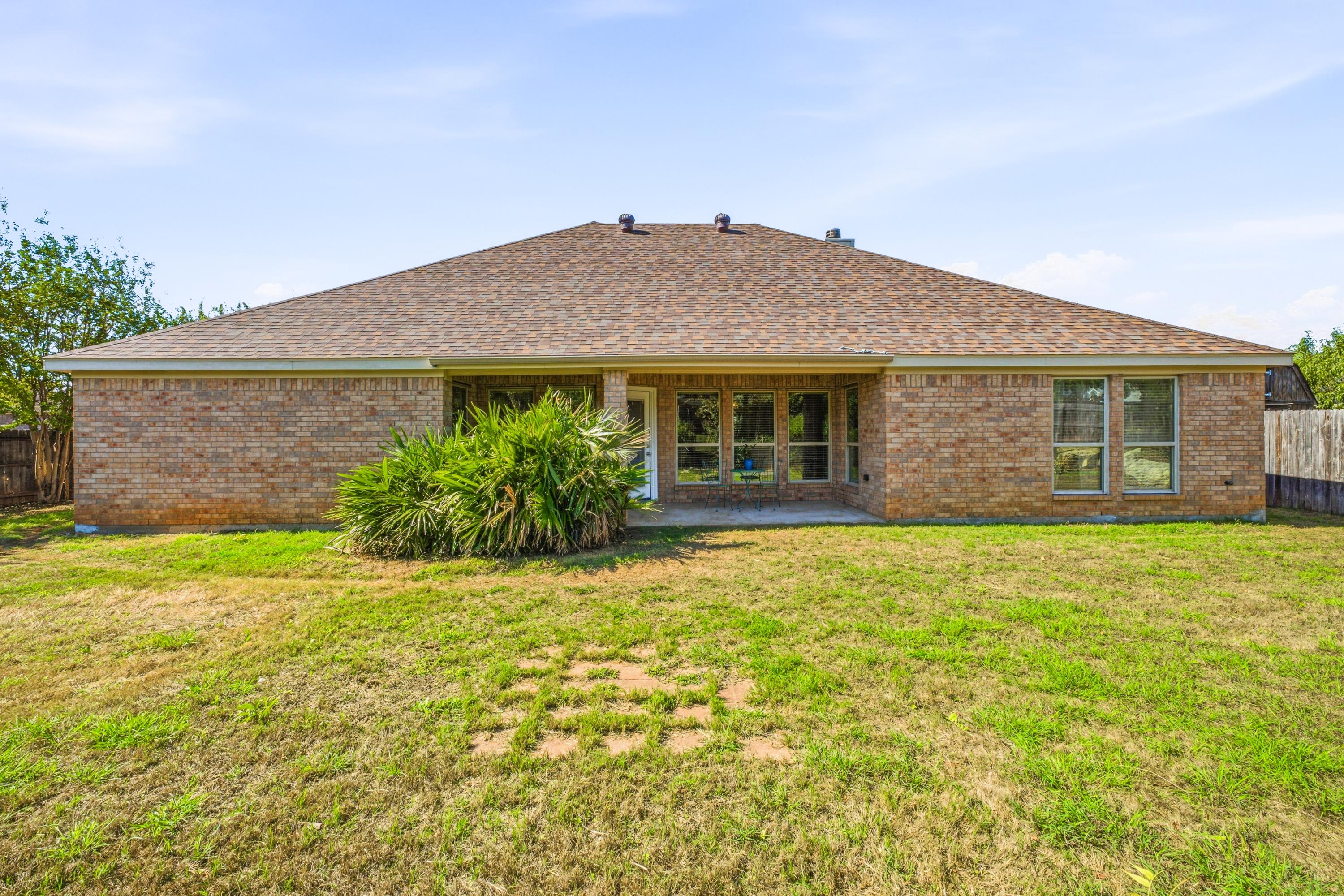 3128 Meandering Way, Granbury, TX, 76049 - 物件實景