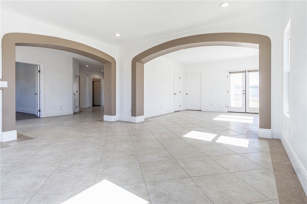 Apple Valley, California, 92307, United States, 6 Bedrooms Bedrooms, ,7 BathroomsBathrooms,Residential,For Sale,2022509