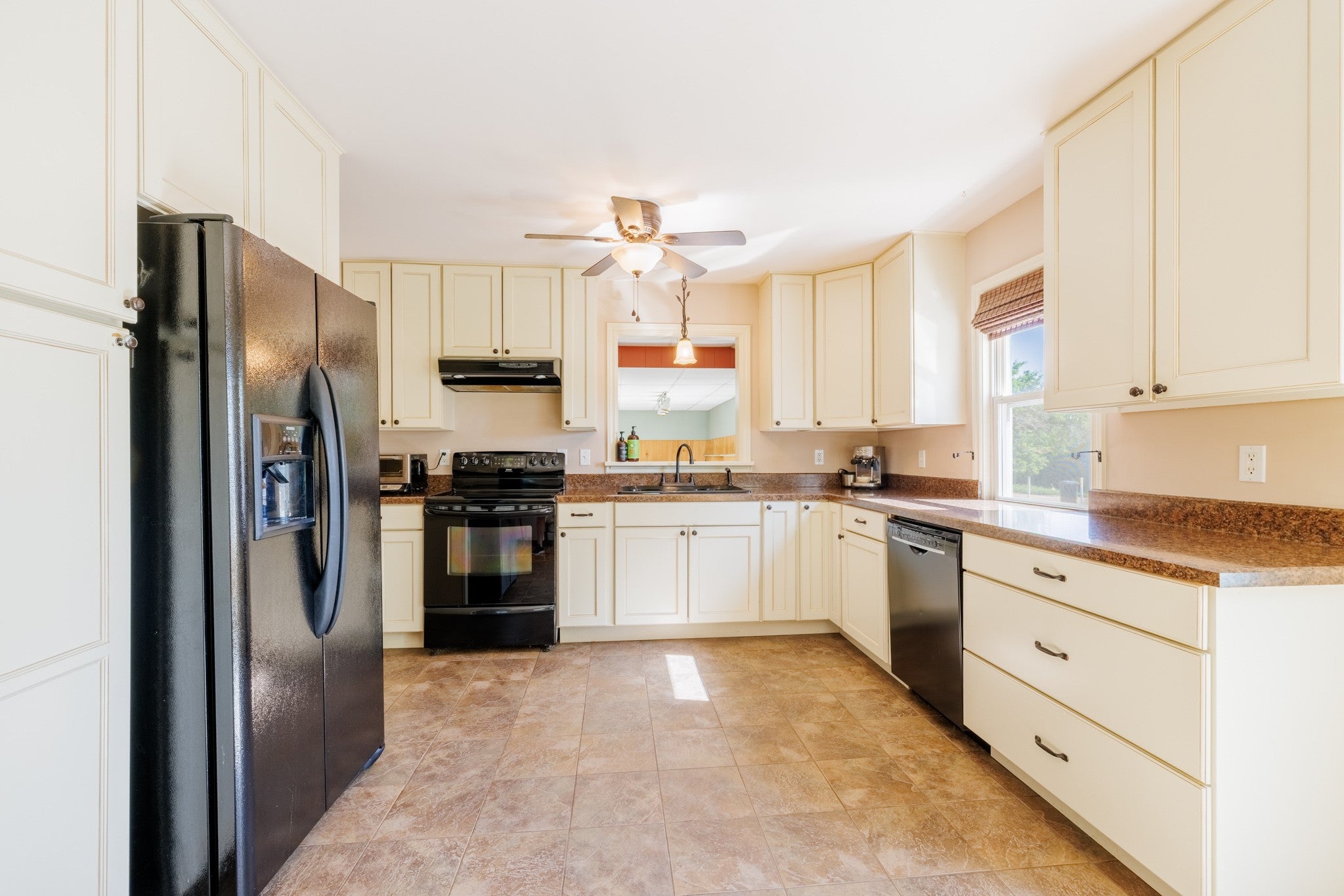 Helena, Montana, 59602, United States, 3 Bedrooms Bedrooms, ,2 BathroomsBathrooms,Residential,For Sale,1837520
