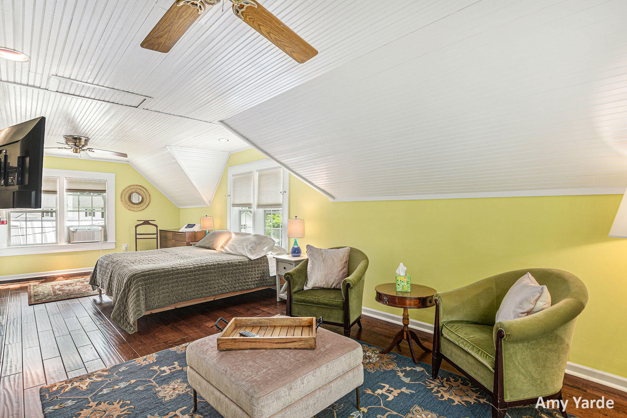 Saugatuck, Michigan, 49453, United States, 2 Bedrooms Bedrooms, ,2 BathroomsBathrooms,Residential,For Sale,1897560