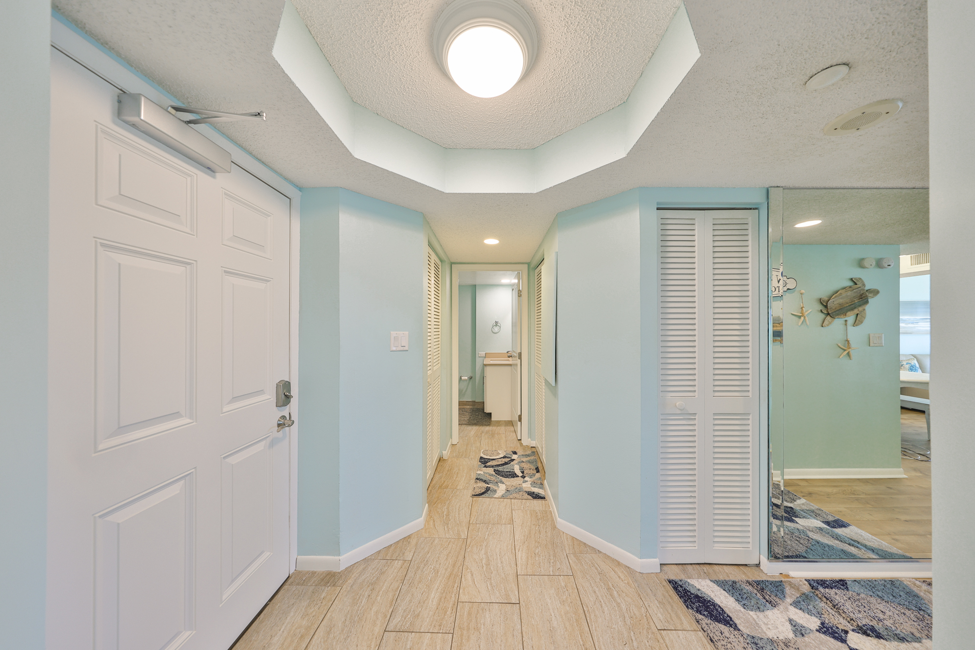 Clearwater Beach, Florida, 33767, United States, 1 Bedroom Bedrooms, ,2 BathroomsBathrooms,Residential,For Sale,1977672