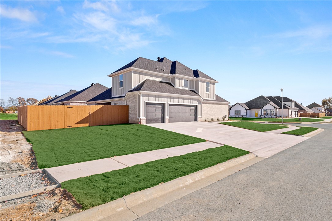 Centerton, Arkansas, 72719, United States, 4 Bedrooms Bedrooms, ,4 BathroomsBathrooms,Residential,For Sale,1991183