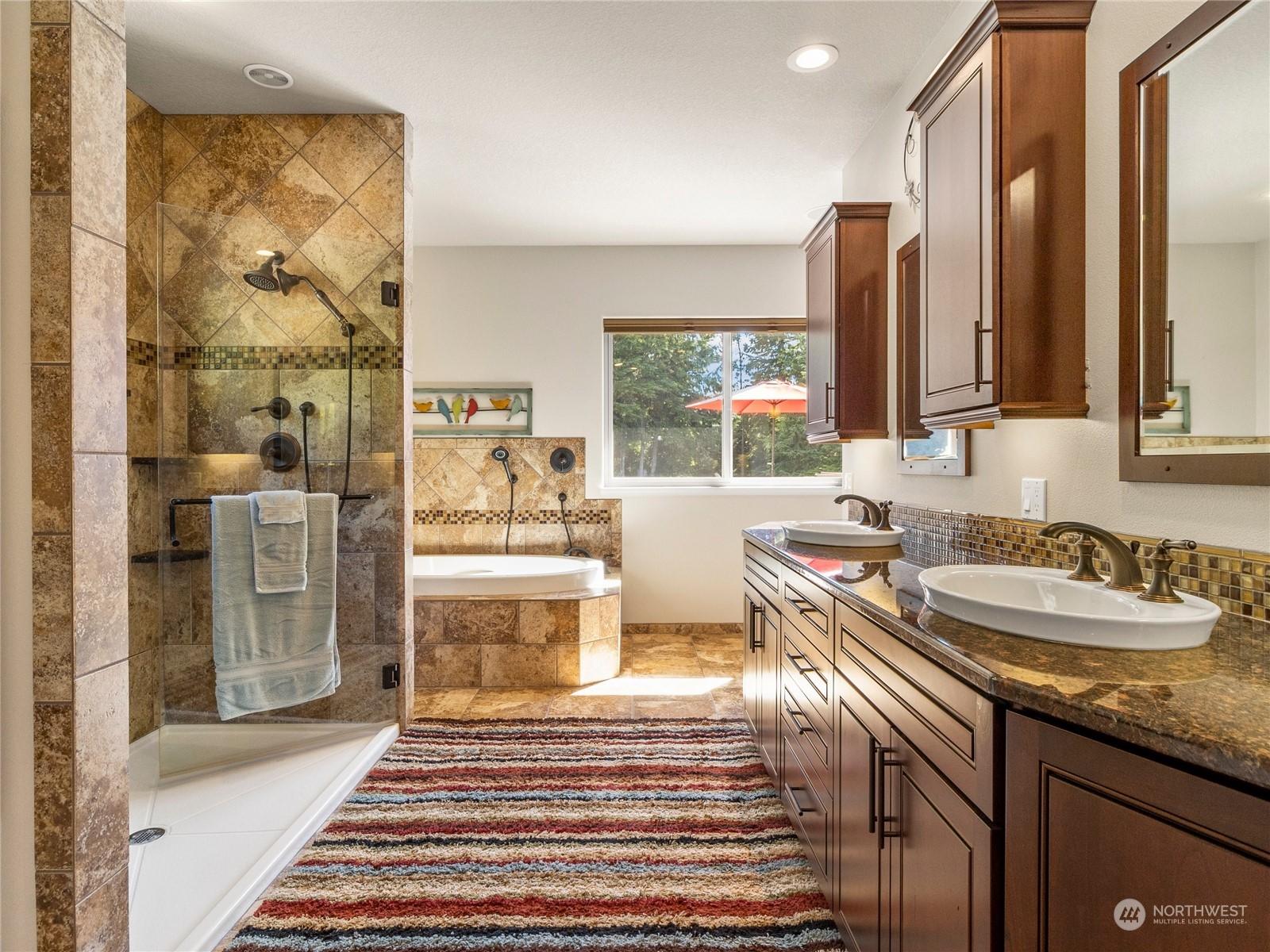 LONG BEACH, Washington, 98624, United States, 3 Bedrooms Bedrooms, ,4 BathroomsBathrooms,Residential,For Sale,1827835