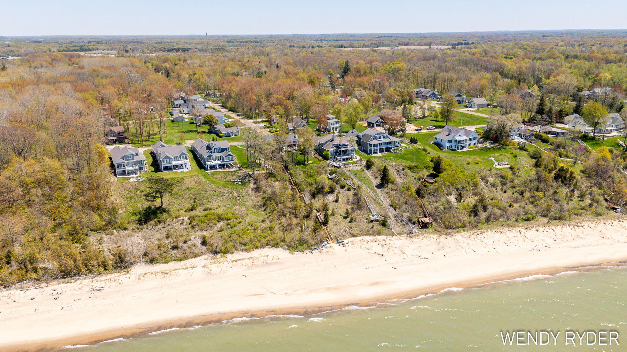 South Haven, Michigan, 49090, United States, 4 Bedrooms Bedrooms, ,4 BathroomsBathrooms,Residential,For Sale,1907418