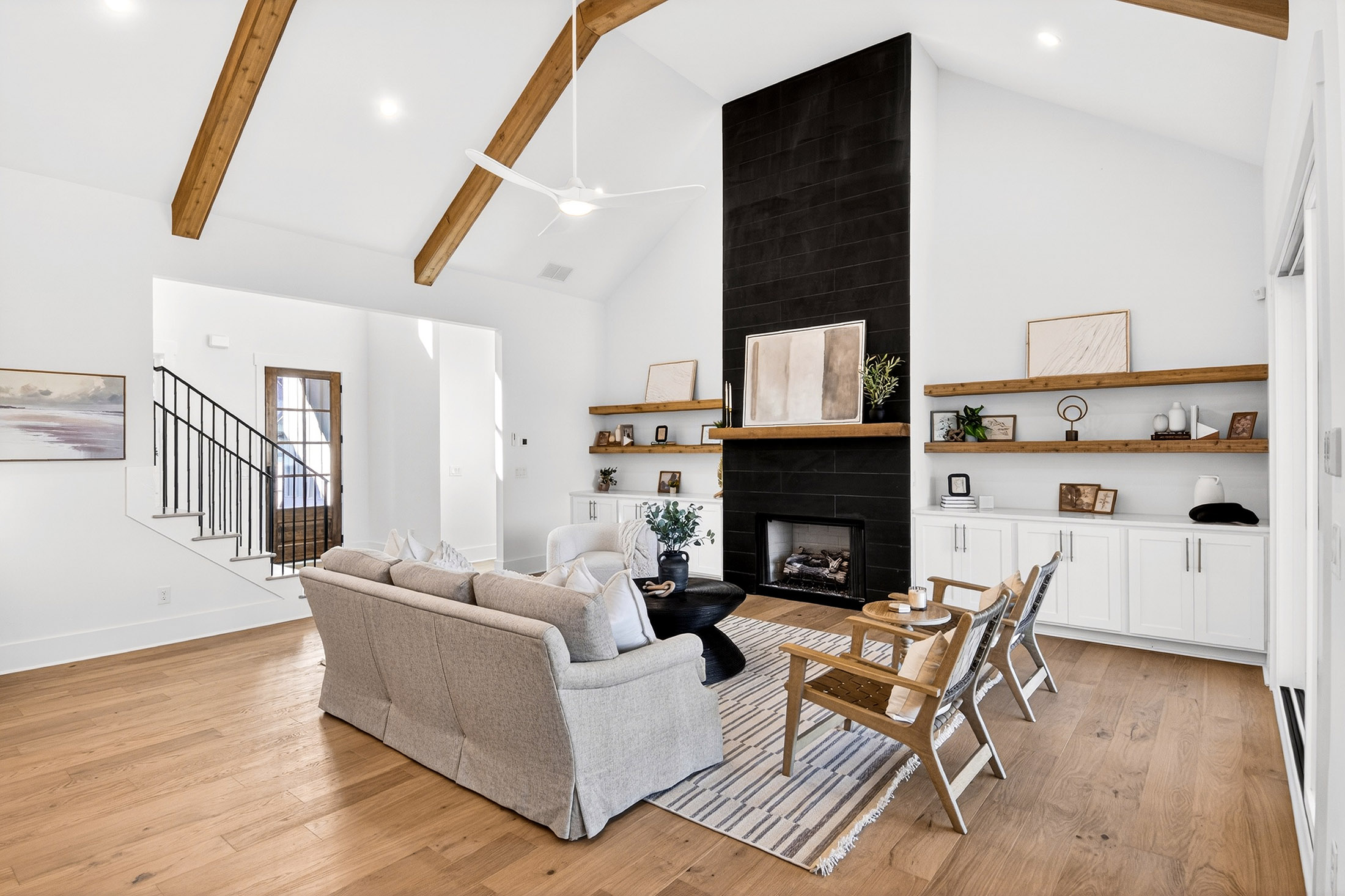  Stunning New Home by Green Park Homes in Sought-after Cuscowilla Community - 物件實景