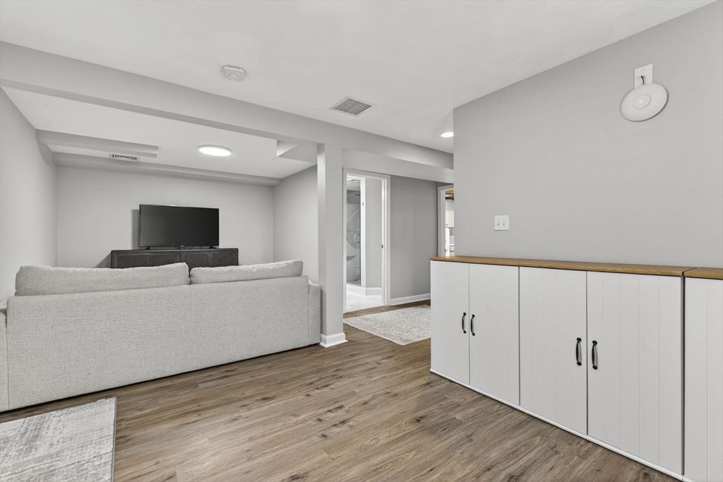 Cumberland, Rhode Island, 02864, United States, 4 Bedrooms Bedrooms, ,2 BathroomsBathrooms,Residential,For Sale,2040279