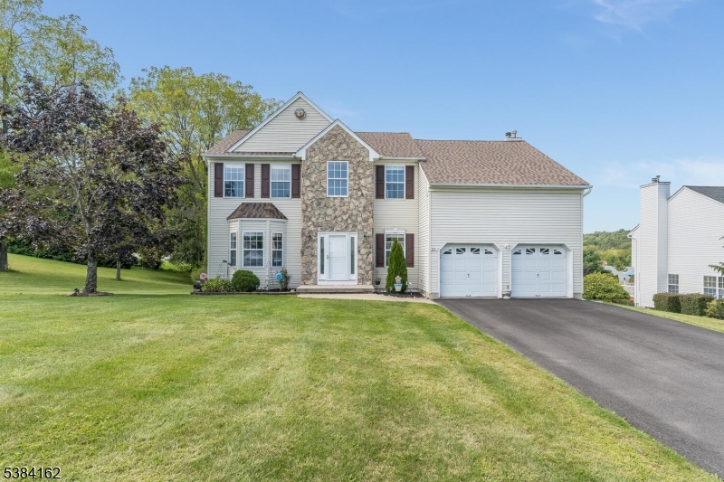 Oxford, New Jersey, 07863, United States, 4 Bedrooms Bedrooms, ,3 BathroomsBathrooms,Residential,For Sale,1981869