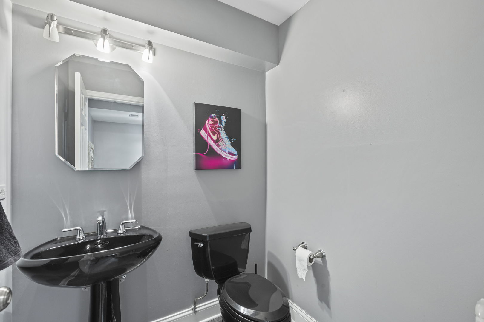 Prospect Heights, Illinois, 60070, United States, 4 Bedrooms Bedrooms, ,4 BathroomsBathrooms,Residential,For Sale,1940157