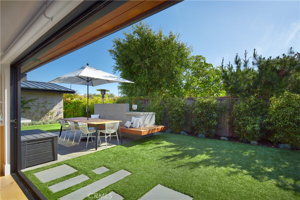 Corona del Mar, California, 92625, United States, 4 Bedrooms Bedrooms, ,5 BathroomsBathrooms,Residential,For Sale,1819361