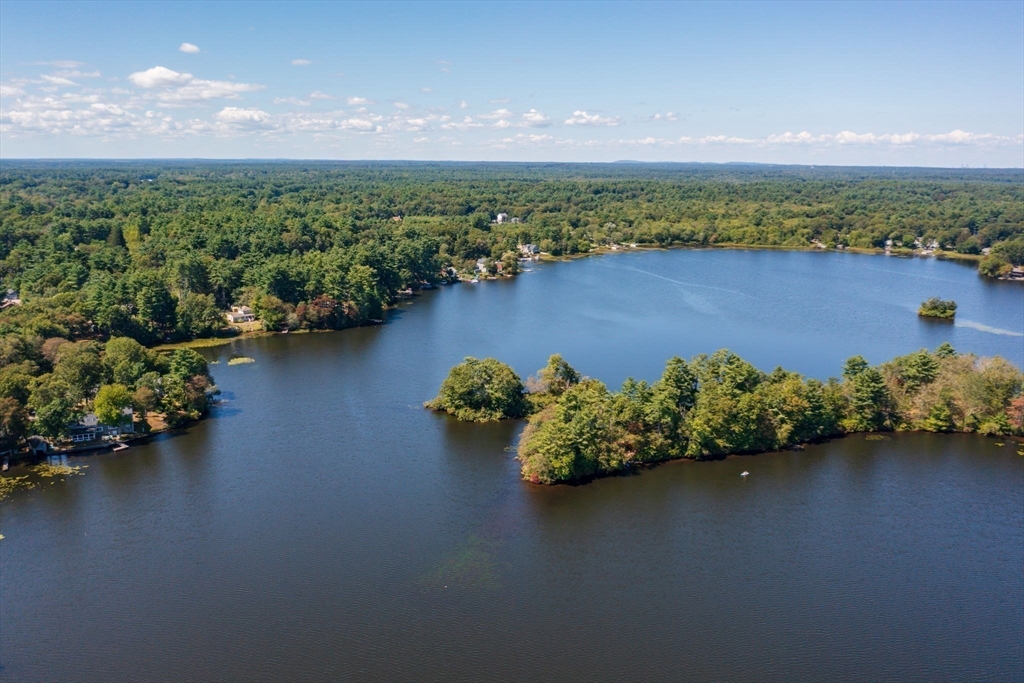 Hanson, Massachusetts, 02341, United States, 3 Bedrooms Bedrooms, ,2 BathroomsBathrooms,Residential,For Sale,1938921