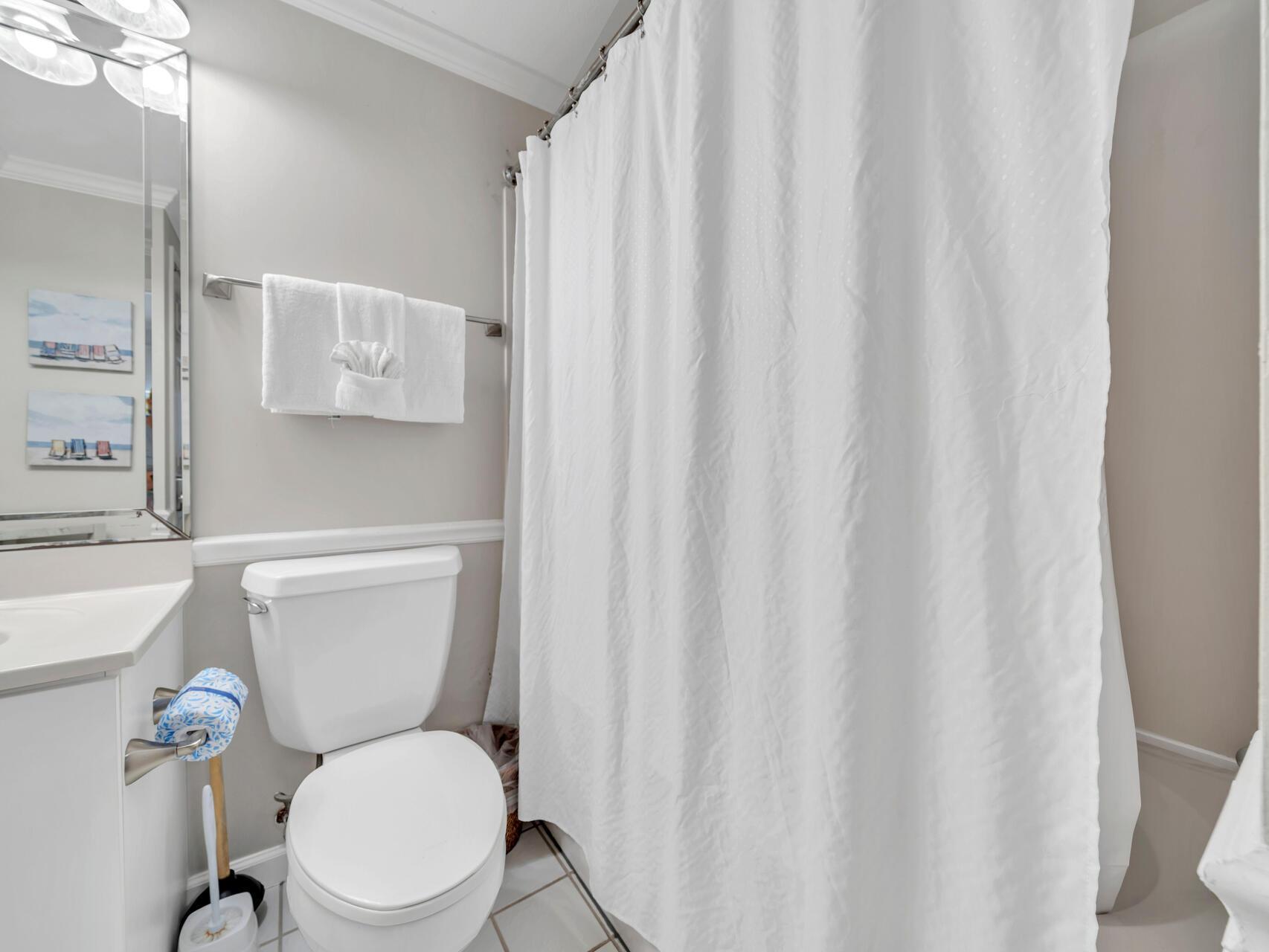 Destin, Florida, 32541, United States, 2 Bedrooms Bedrooms, ,2 BathroomsBathrooms,Residential,For Sale,1924415