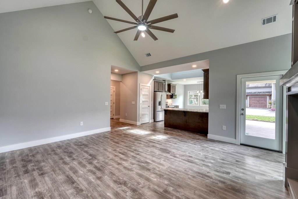 Hiawassee, Georgia, 30546, United States, 3 Bedrooms Bedrooms, ,3 BathroomsBathrooms,Residential,For Sale,1982647