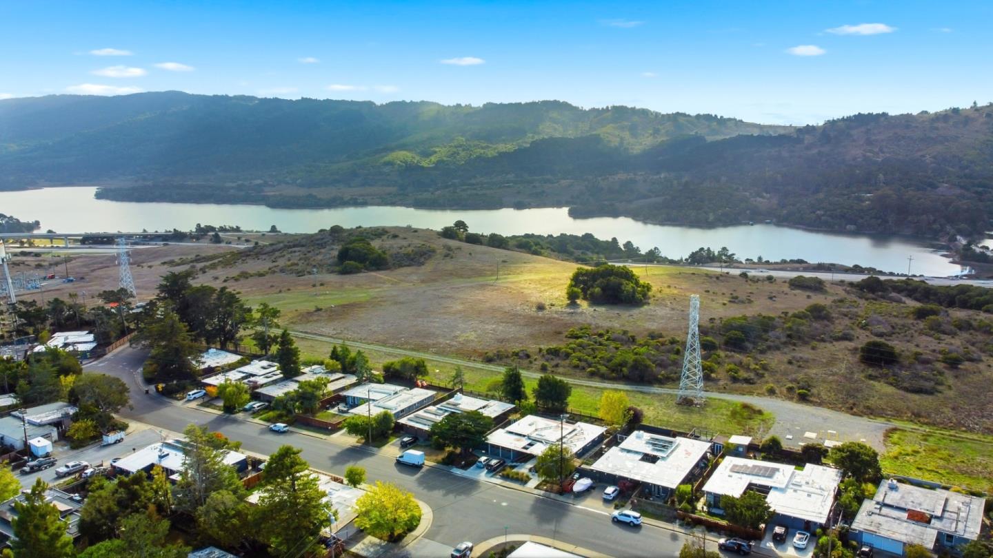 San Mateo, California, 94402, United States, 3 Bedrooms Bedrooms, ,2 BathroomsBathrooms,Residential,For Sale,1989577