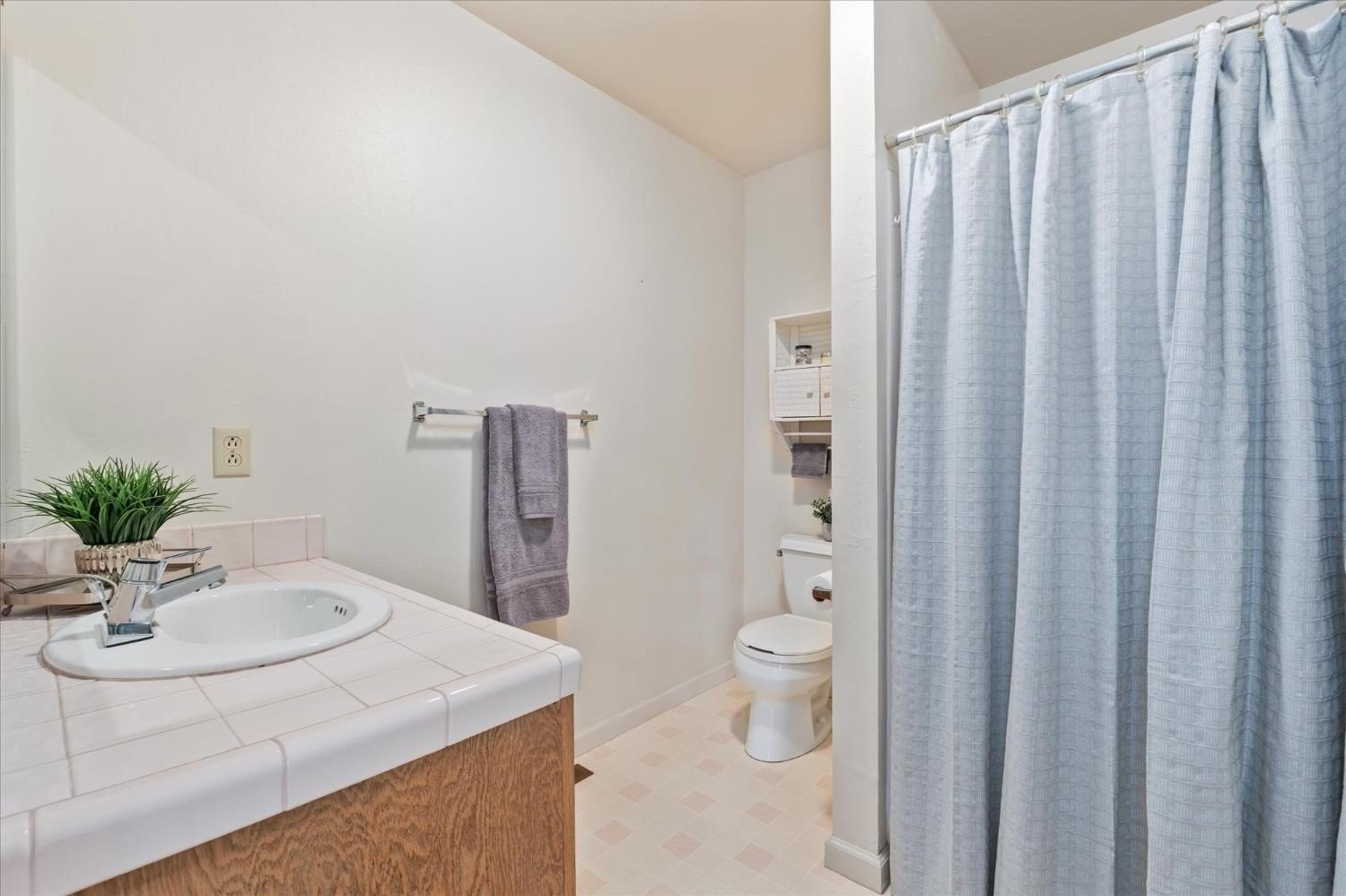 Murphys, California, 95247, United States, 4 Bedrooms Bedrooms, ,3 BathroomsBathrooms,Residential,For Sale,2005756