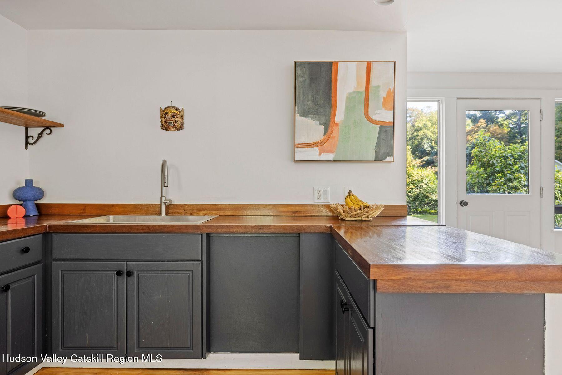 Woodstock, New York, 12409, United States, 2 Bedrooms Bedrooms, ,2 BathroomsBathrooms,Residential,For Sale,1949648