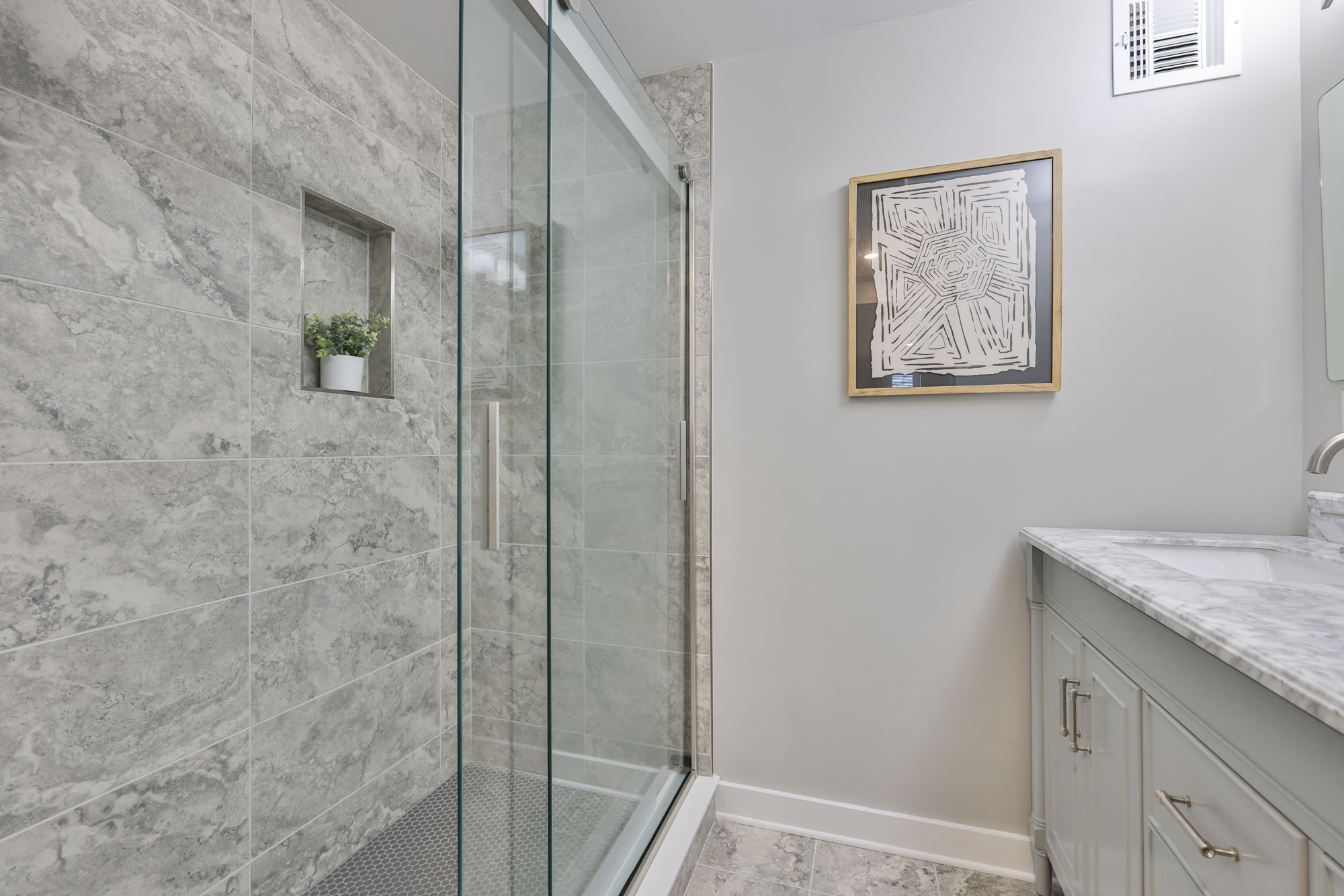 Tampa, Florida, 33616, United States, 3 Bedrooms Bedrooms, ,2 BathroomsBathrooms,Residential,For Sale,2009255