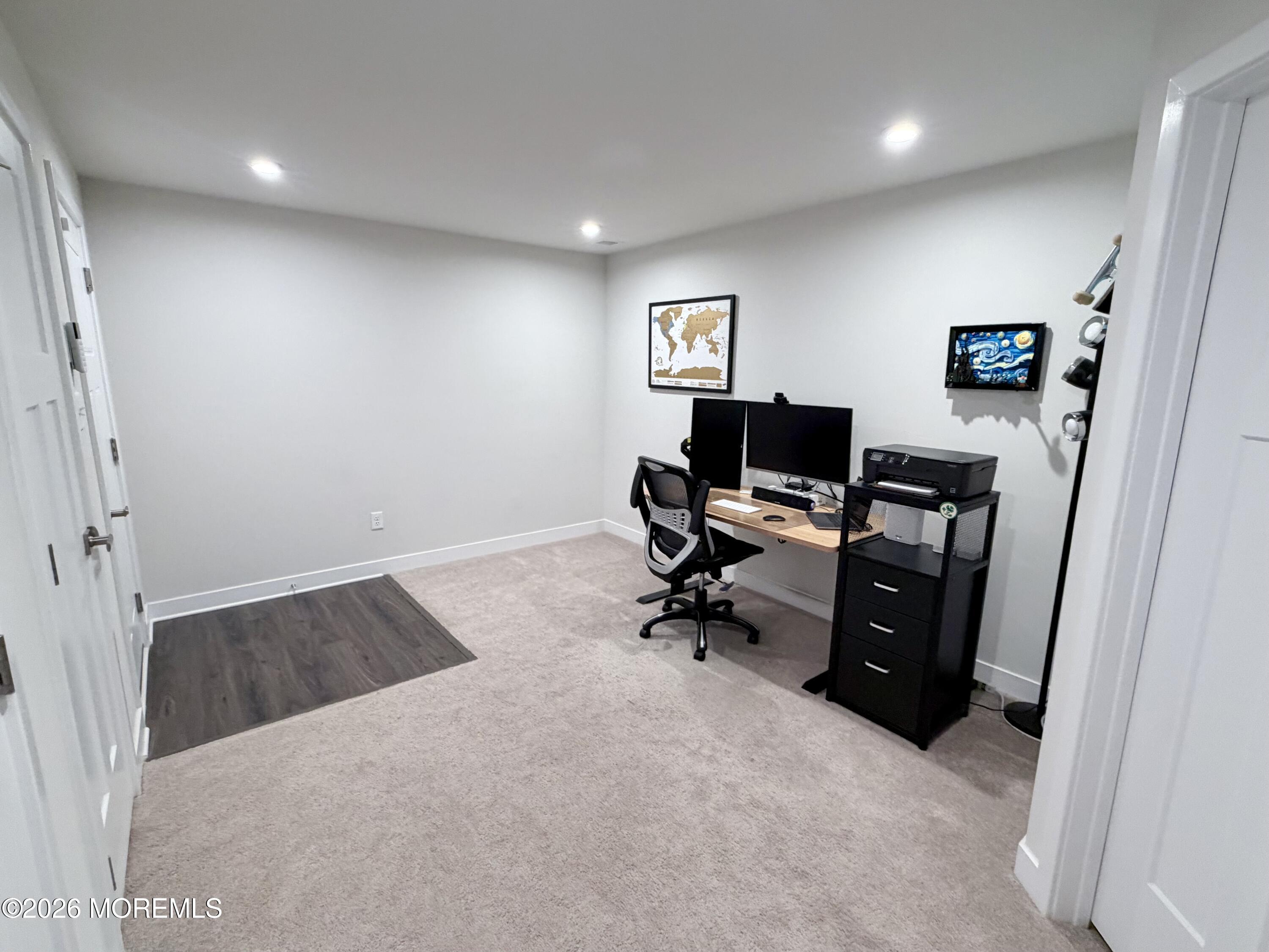 Parlin, New Jersey, 08859, United States, 3 Bedrooms Bedrooms, ,3 BathroomsBathrooms,Residential,For Sale,2010964