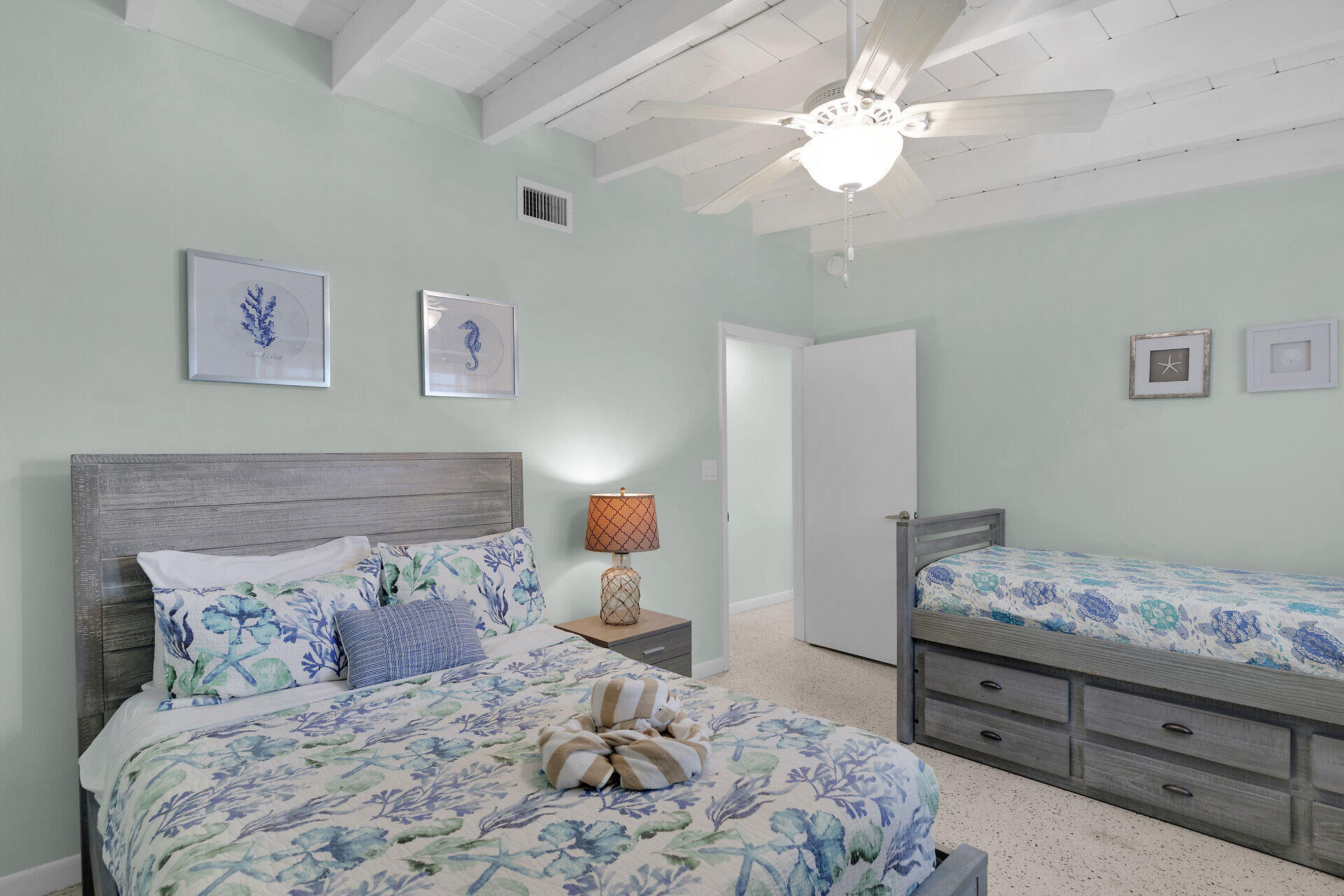 KEY COLONY, Florida, 33051, United States, 4 Bedrooms Bedrooms, ,4 BathroomsBathrooms,Residential,For Sale,1991822