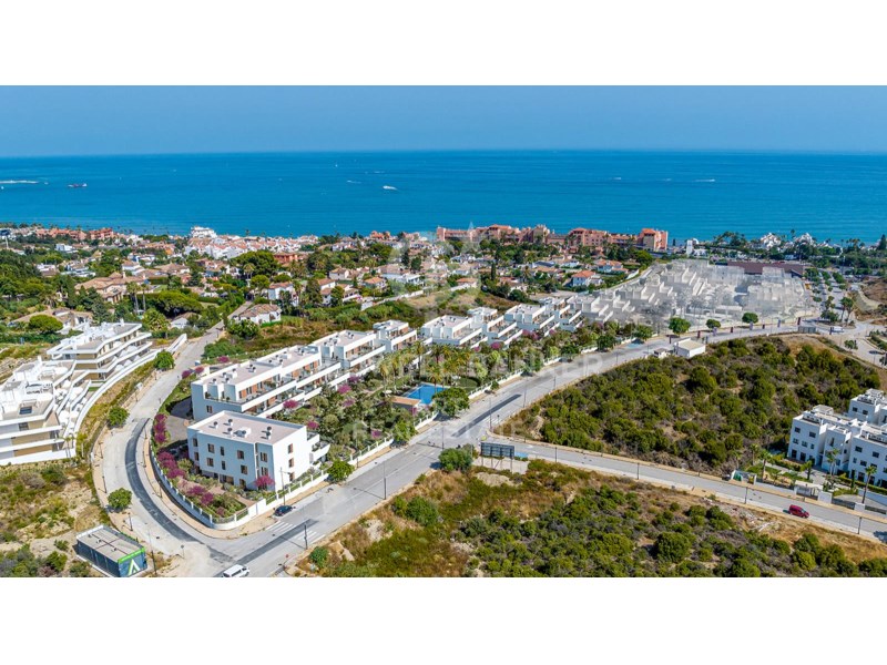 Estepona, Andalusia, ES, 2 Bedrooms Bedrooms, ,2 BathroomsBathrooms,Residential,For Sale,1949313