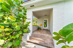MIAMI SHORES, Florida, 33138, United States, 2 Bedrooms Bedrooms, ,3 BathroomsBathrooms,Residential,For Sale,1876203