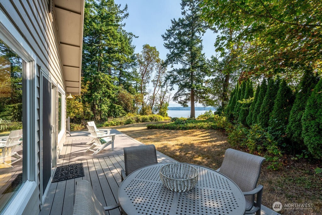 Hat Island, Washington, 98206, United States, 3 Bedrooms Bedrooms, ,1 BathroomBathrooms,Residential,For Sale,1974071