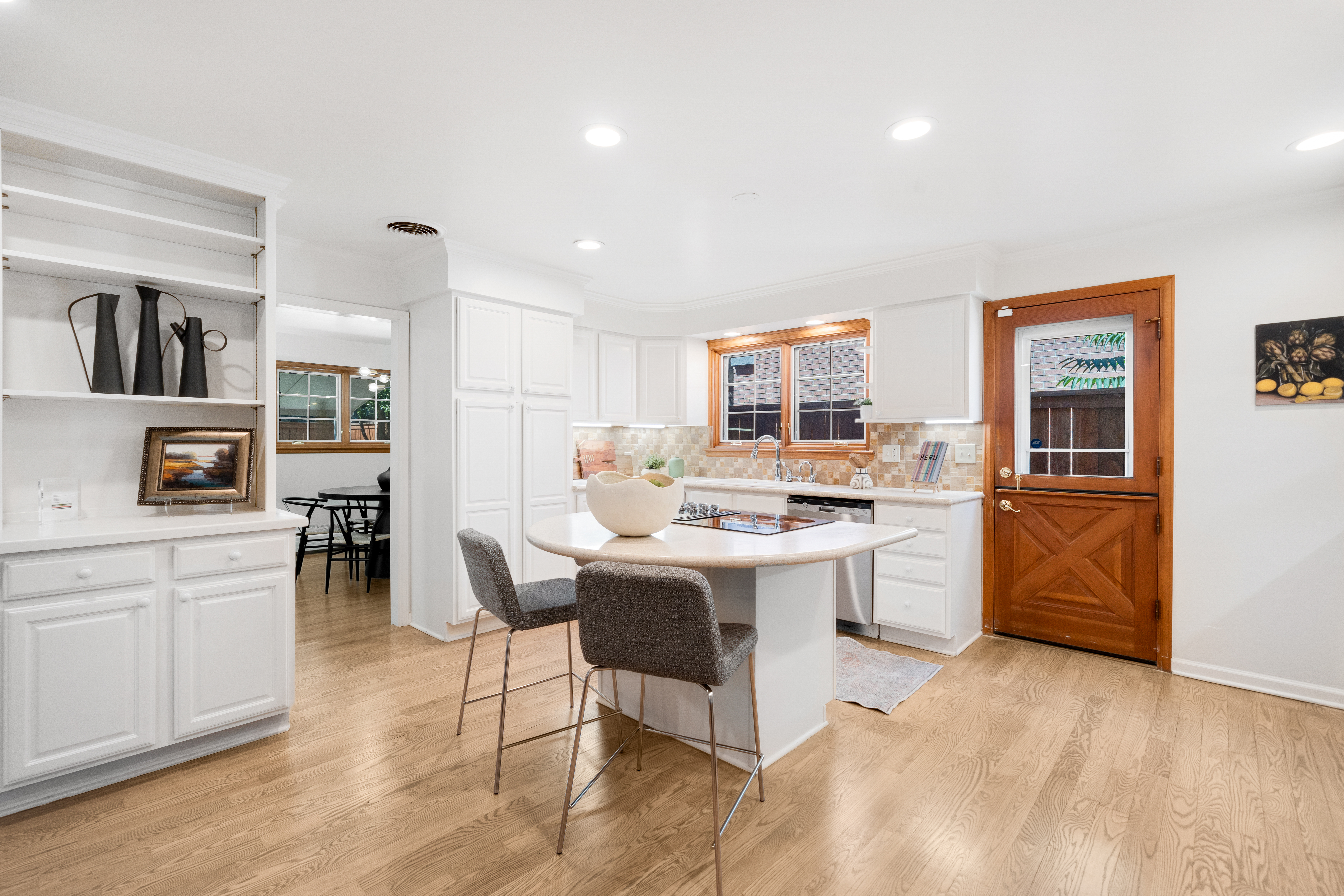 Spacious ranch-style home offers a functional floor plan - 物件實景
