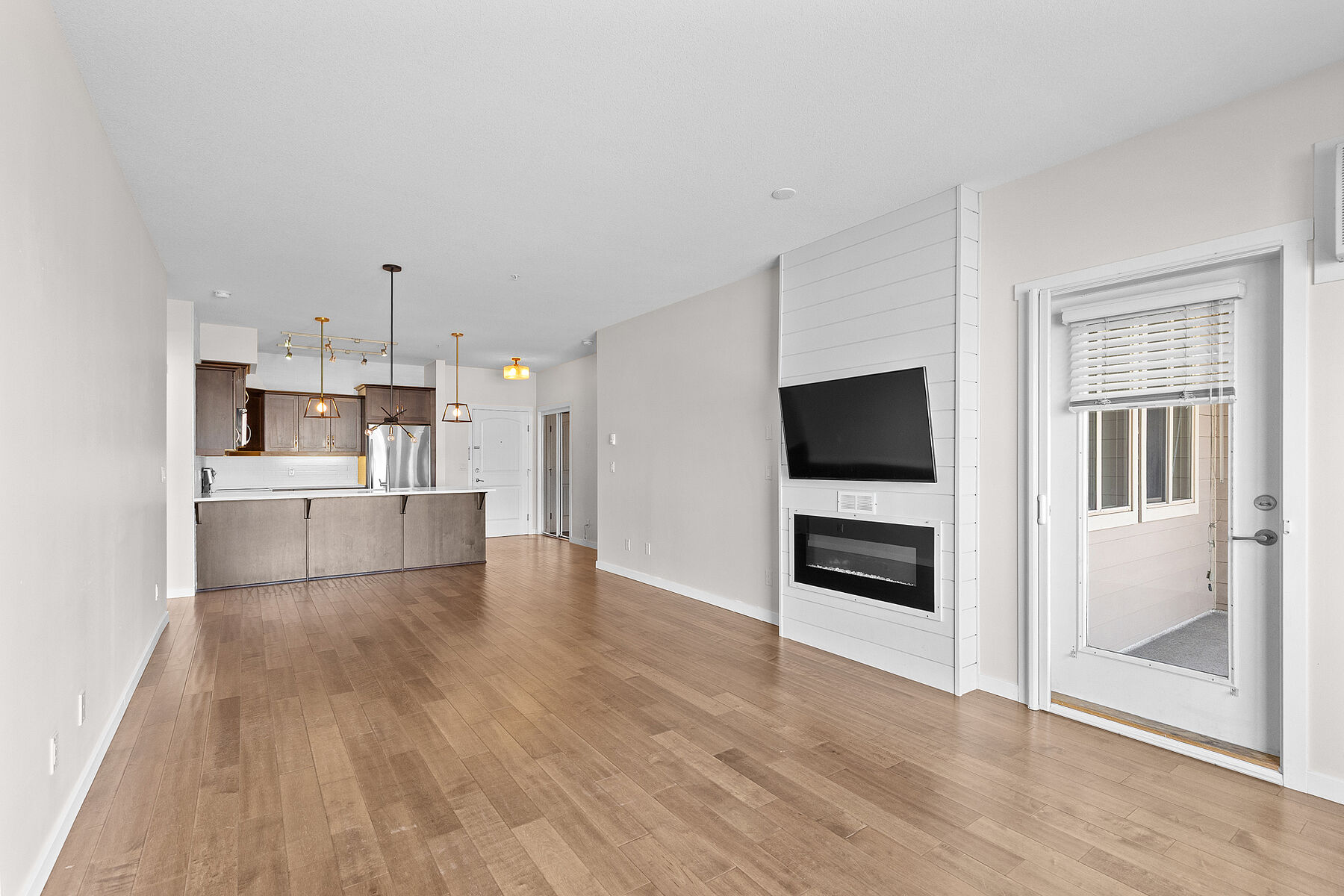  Mission Meadows Condo - 物件實景