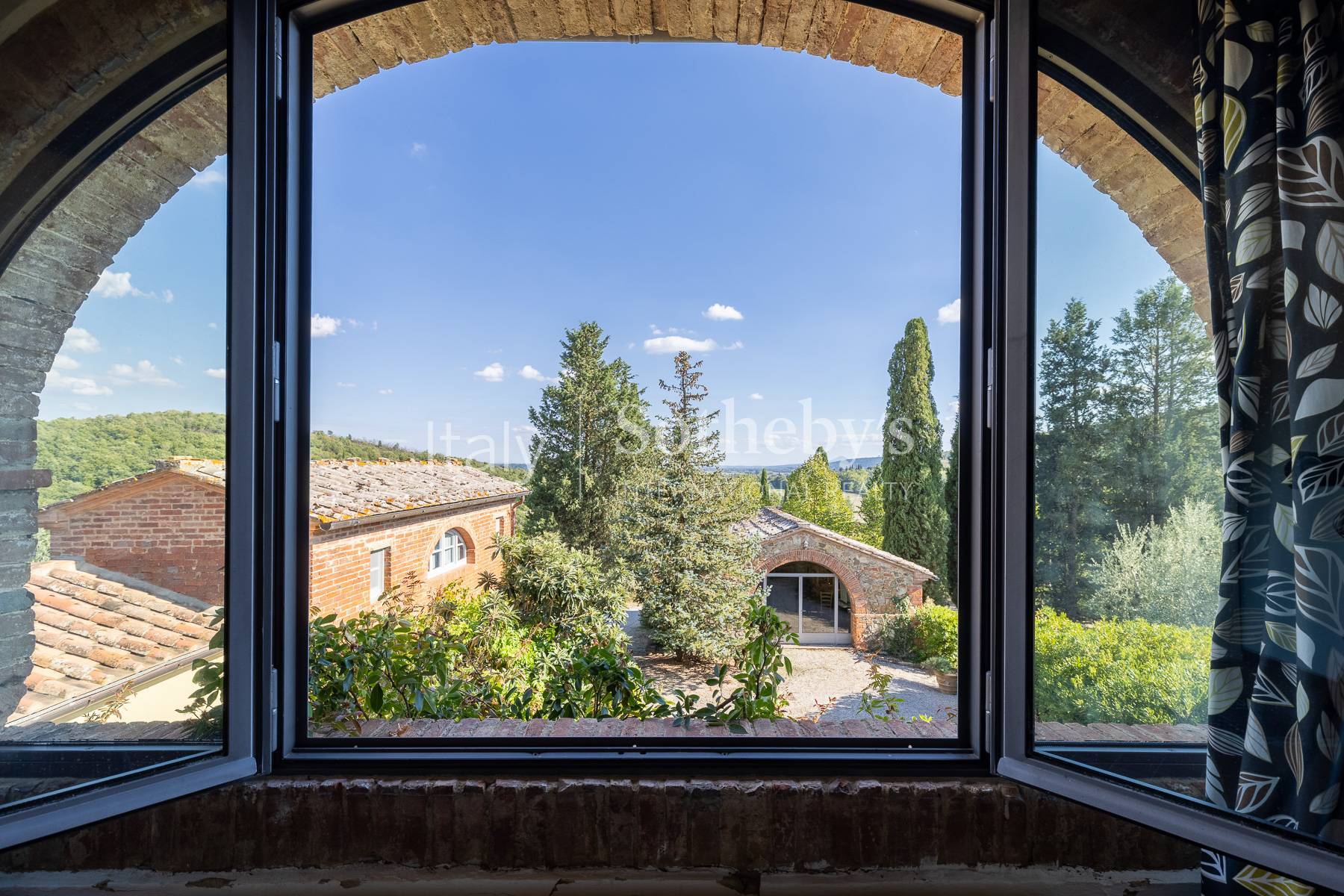  Leopoldina Villa and Hamlet with 9 Residential Units in Tuscany - 物件實景