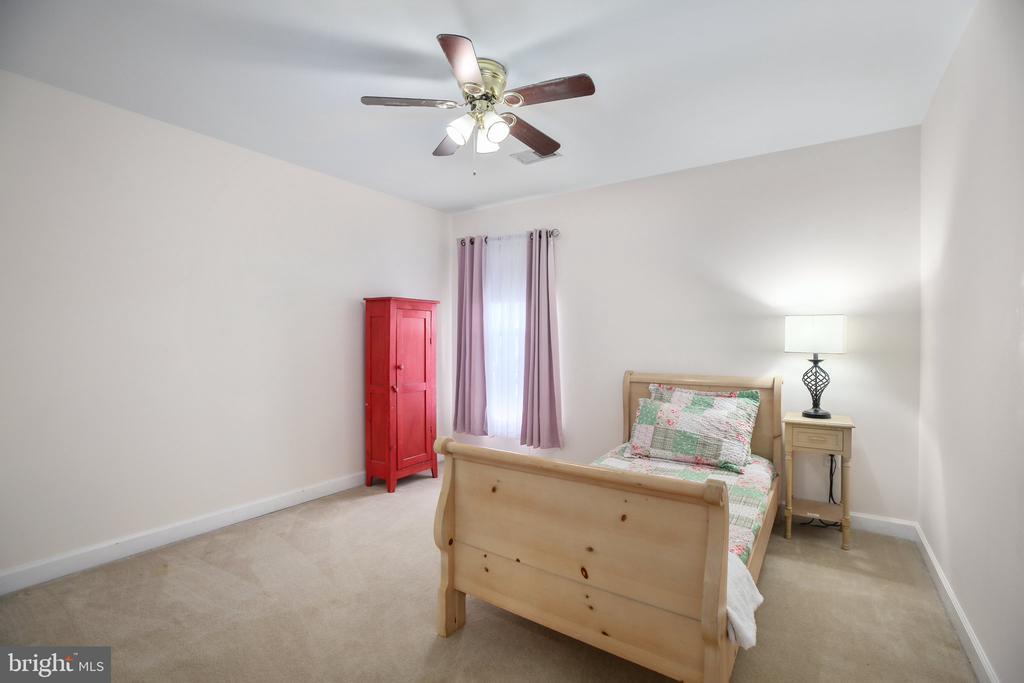 Fredericksburg, Virginia, 22406, United States, 4 Bedrooms Bedrooms, ,3 BathroomsBathrooms,Residential,For Sale,1934657