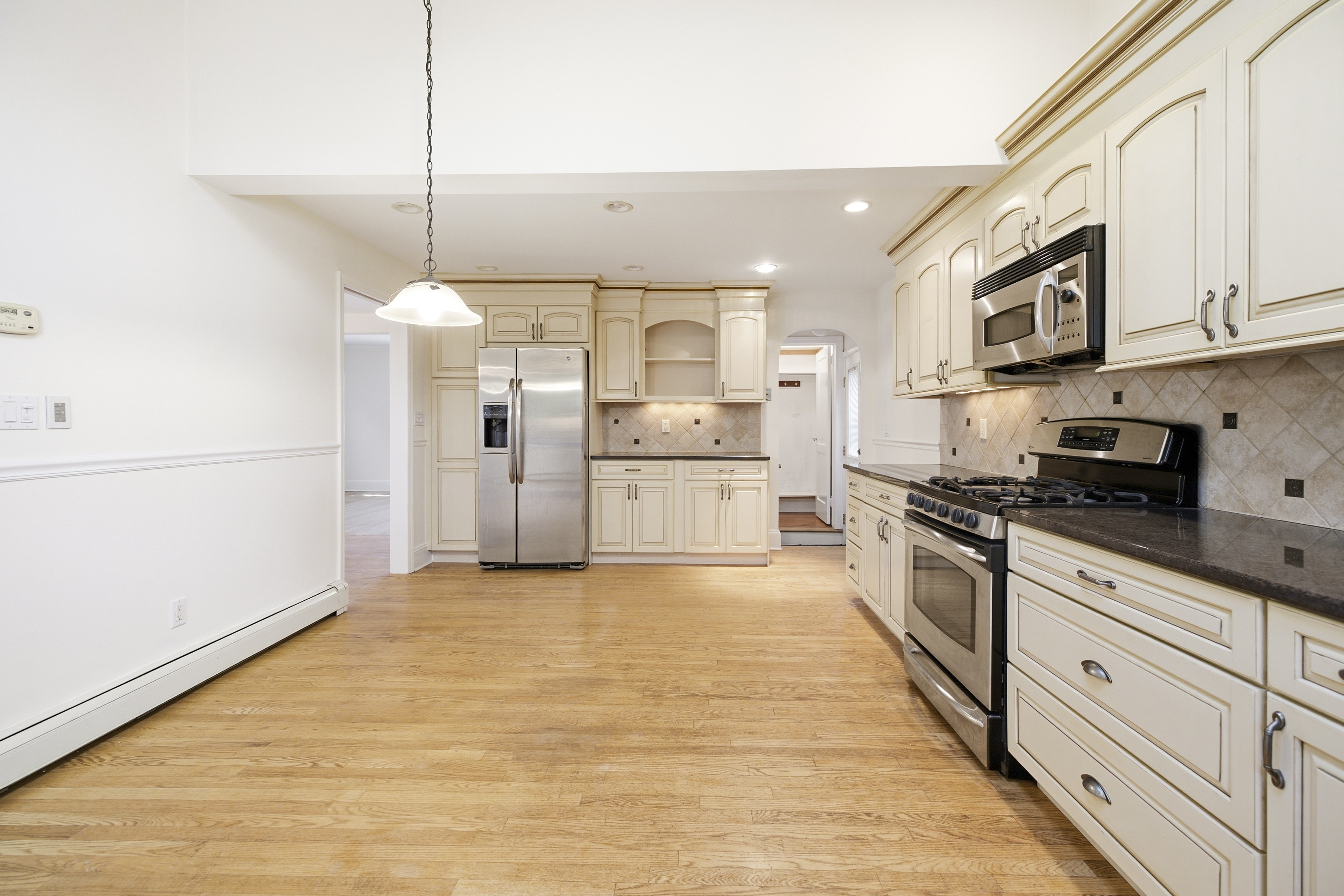  404 Cornwell Avenue, Malverne, NY 11565 - 物件實景