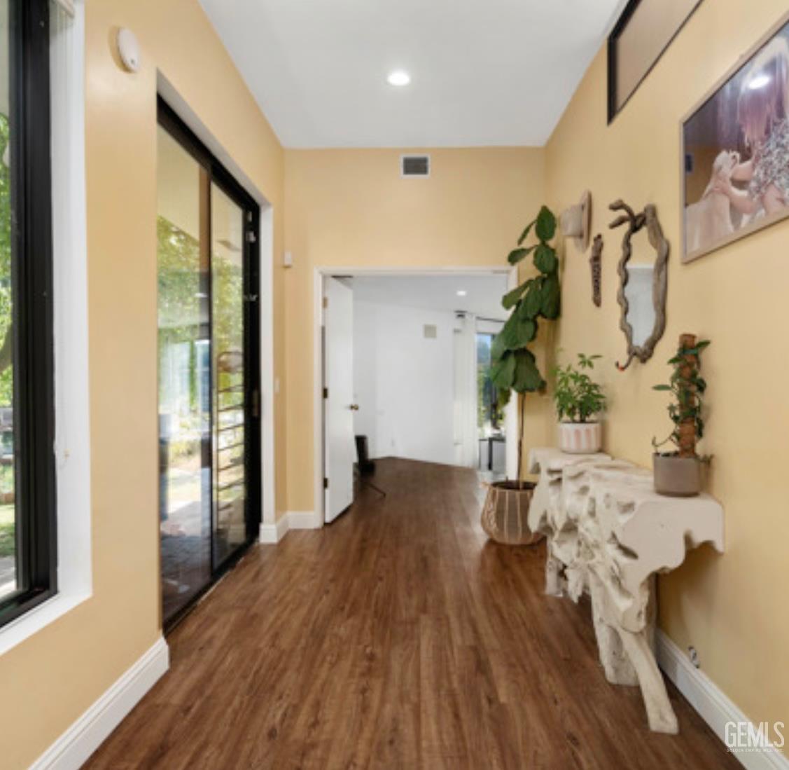 Bakersfield, California, 93308, United States, 5 Bedrooms Bedrooms, ,4 BathroomsBathrooms,Residential,For Sale,1975349