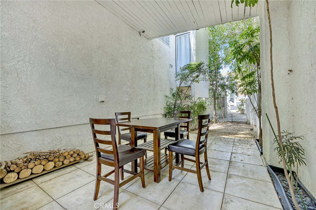 Woodland Hills, California, 91364, United States, 3 Bedrooms Bedrooms, ,3 BathroomsBathrooms,Residential,For Sale,1980470