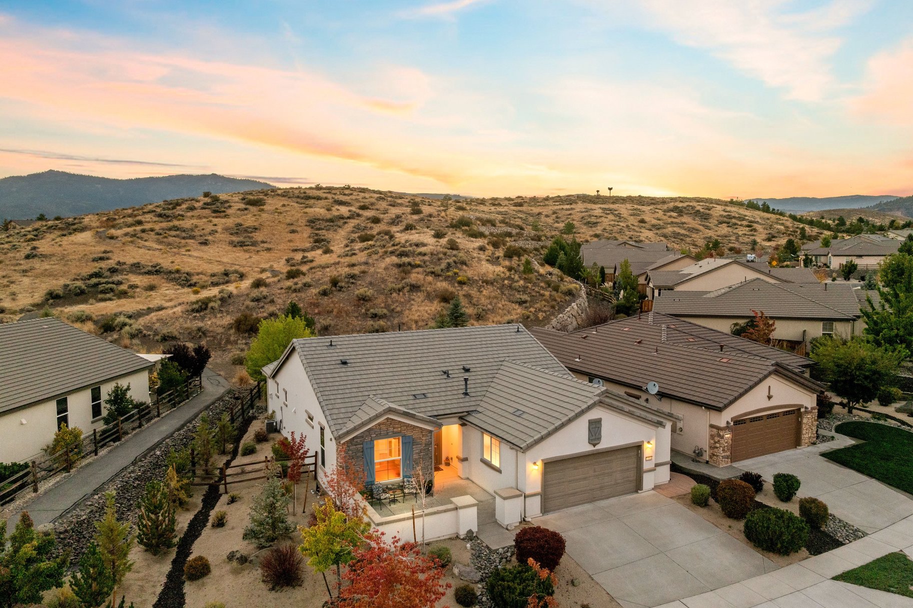  Welcome home to 1115 Sugar Creek Trail - 物件實景