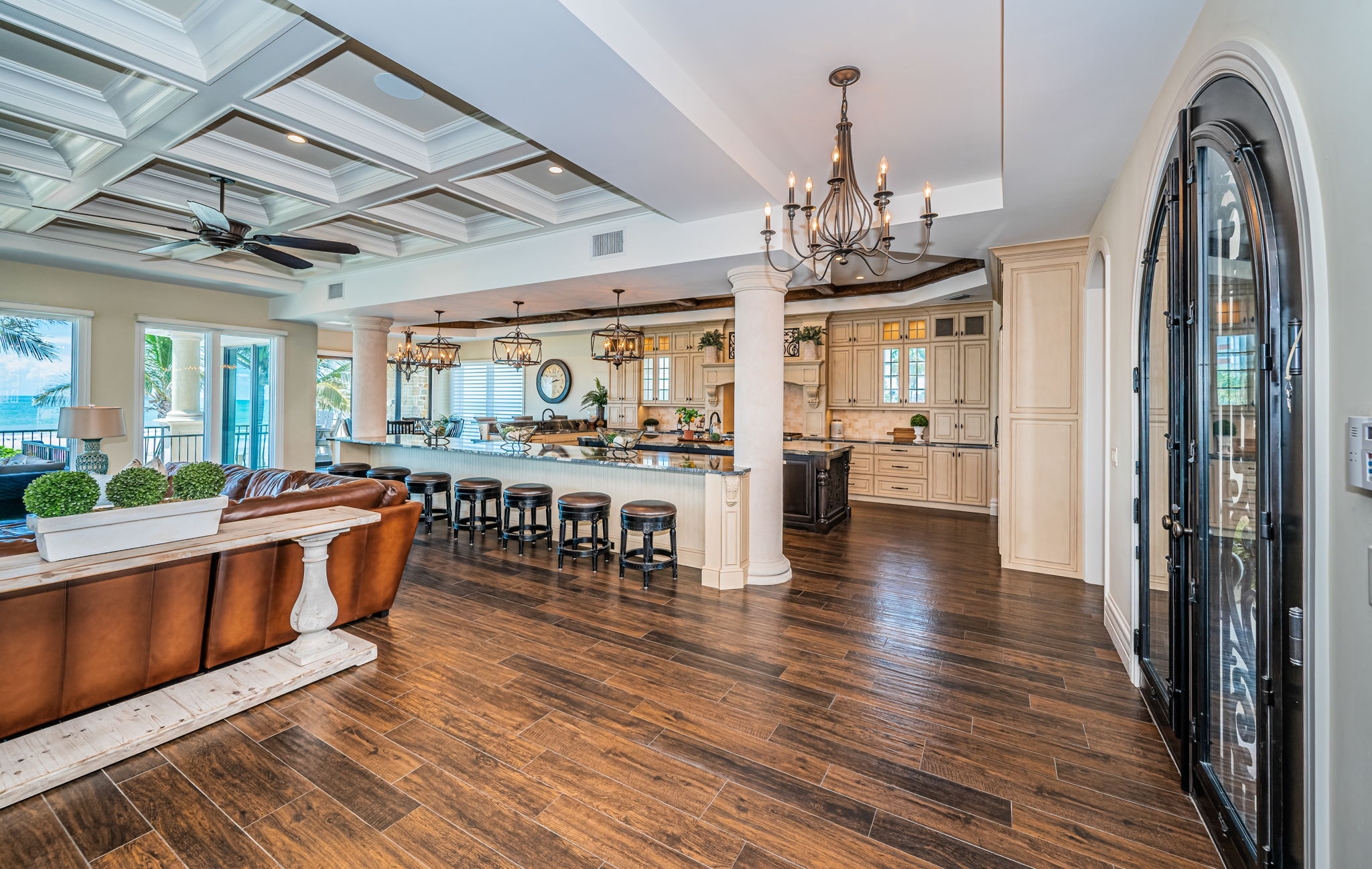 Redington Shores, Florida, 33708, United States, 5 Bedrooms Bedrooms, ,6 BathroomsBathrooms,Residential,For Sale,1921894