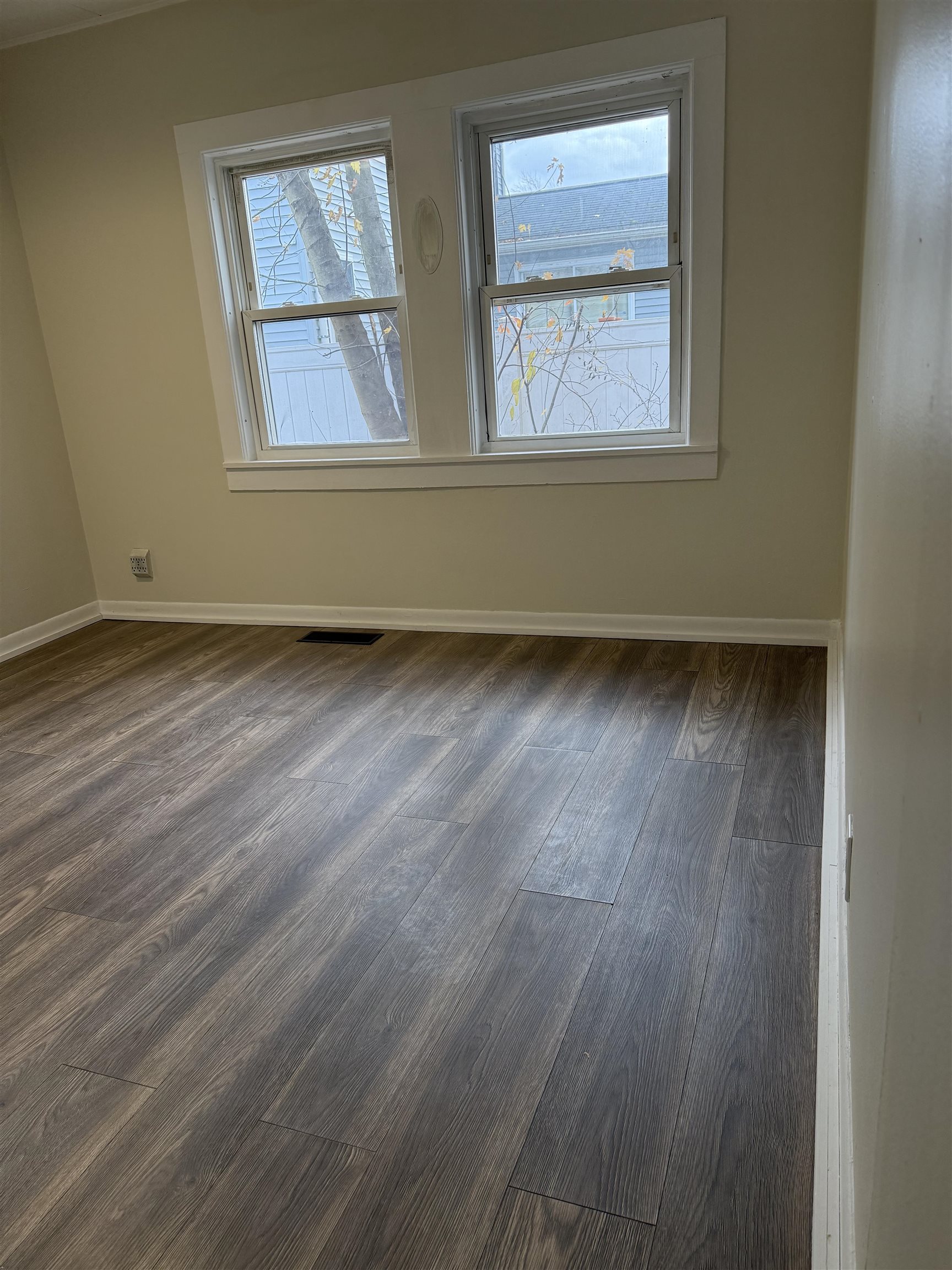 Nashua, New Hampshire, 03060, United States, ,Residential,For Sale,1994543